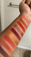 Load and play video in Gallery viewer, Queen Eye Shadow Palette | Simply SHE
