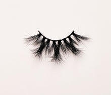 Load image into Gallery viewer, Bossy Lash Set | Simply SHE
