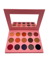 Load image into Gallery viewer, Queen Eye Shadow Palette | Simply SHE
